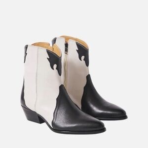 NIB Free People New Frontier Black and White Western Boots in Arctic Fox 36